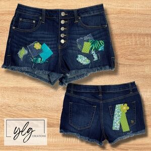 Indigo Rein Denim Button Fly Jean Shorts Patchwork Boho Distressed Booty 9